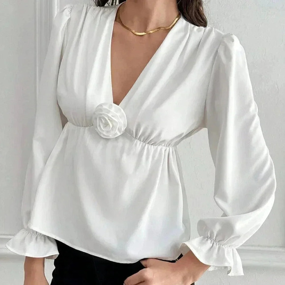 White Casual Women's Solid Color French Style Elegant Loose Fit V-Neck Shirt - Picture 6 of 7